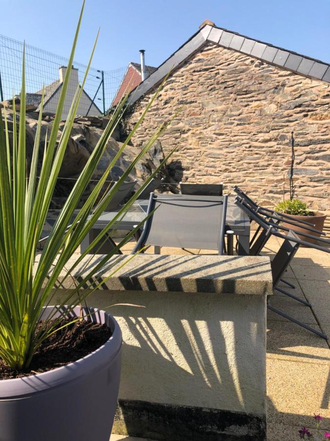 Charmante longère située au cœur du Finistère Le Trehou Esterno foto
